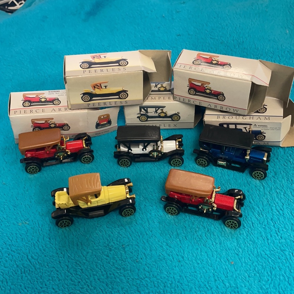 HIGH SPEED Die Cast Metal Classic Cars Lot of 5